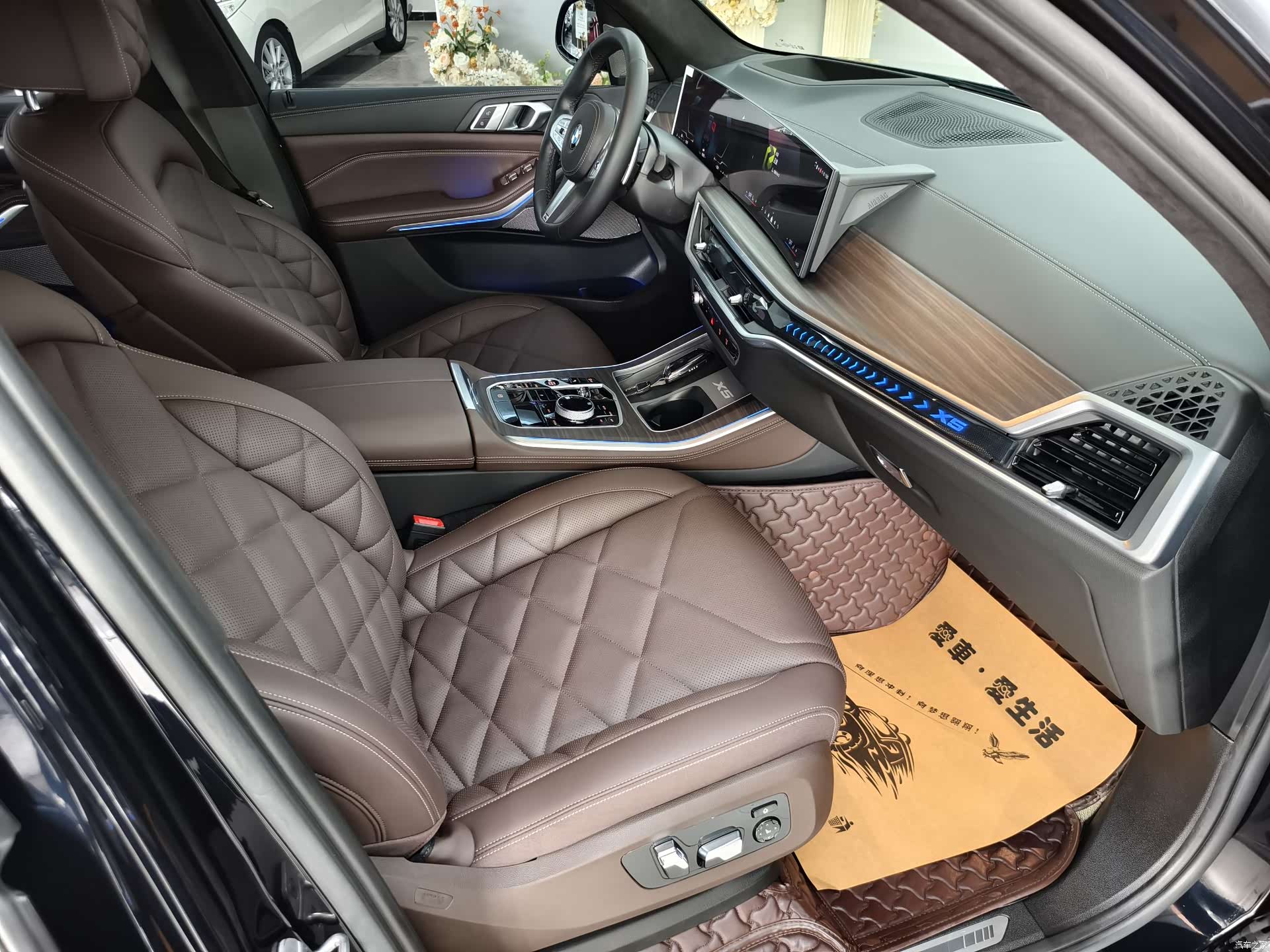 BMW X5, 2025 6