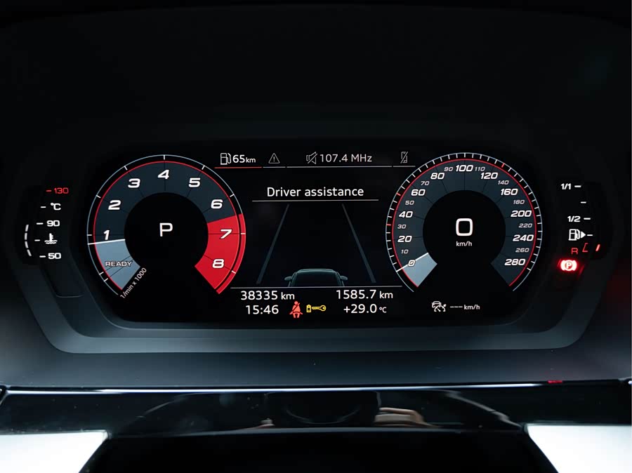 Audi A3 2023, фото 2