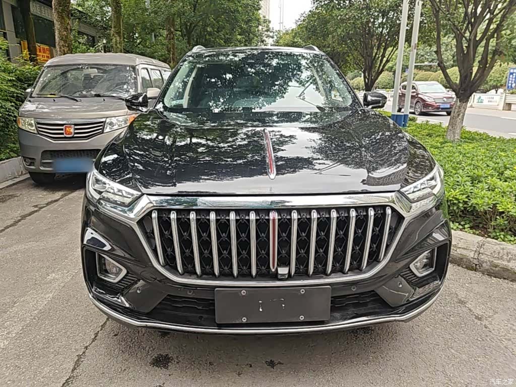 Hongqi HS5, 2022 3