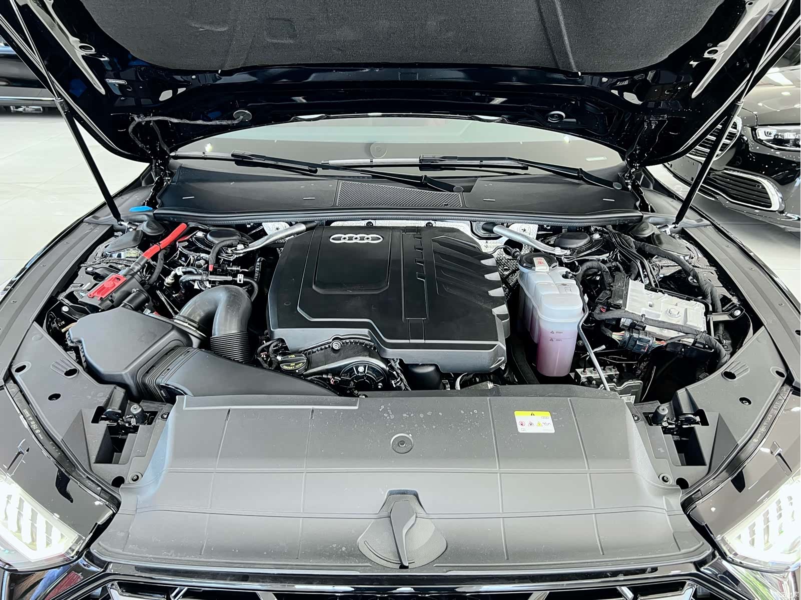 Audi A7L, 2025 25