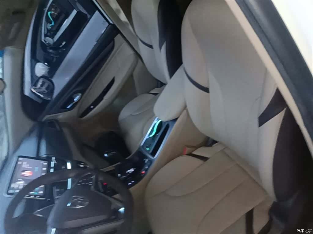 Wuling 730, 2018 15