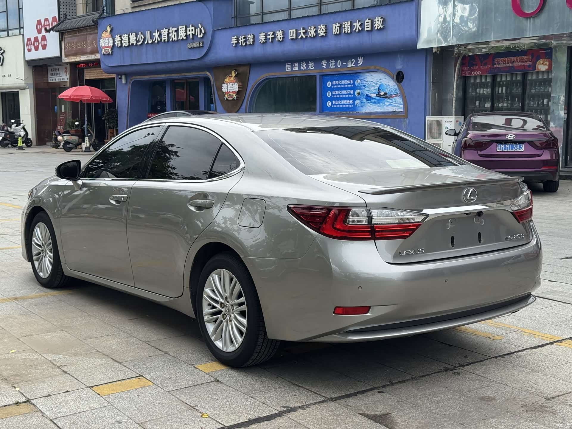 Lexus ES, 2016 15