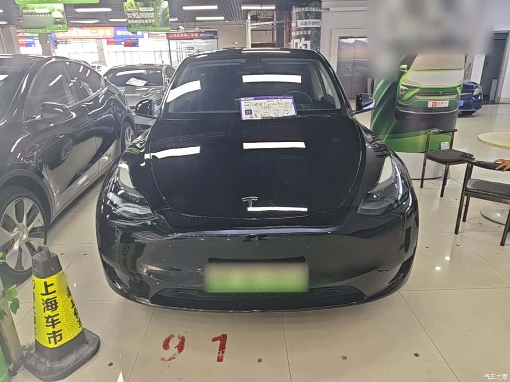 Tesla Model Y, 2022 3