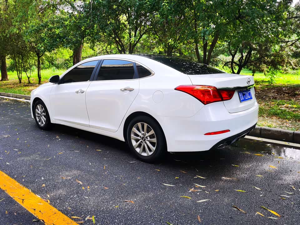 Hyundai Name picture