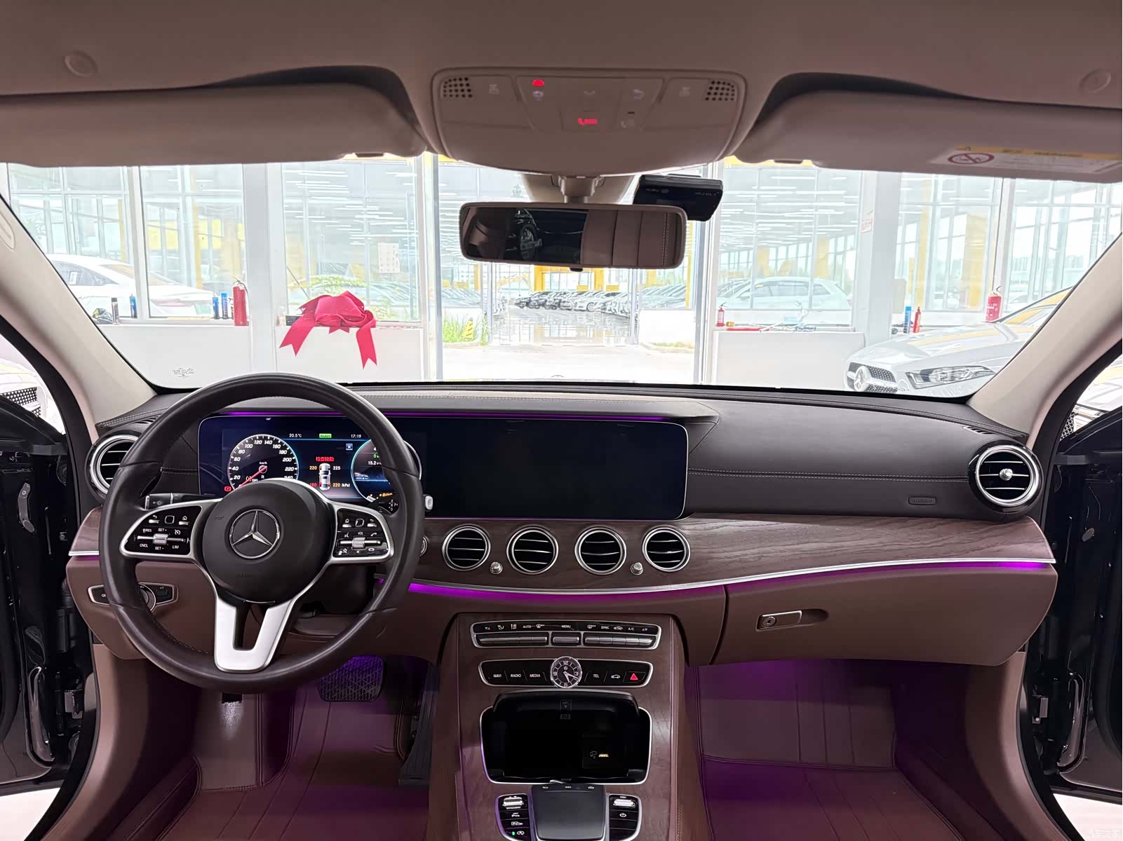 Mercedes-Benz E-Class, 2019 7