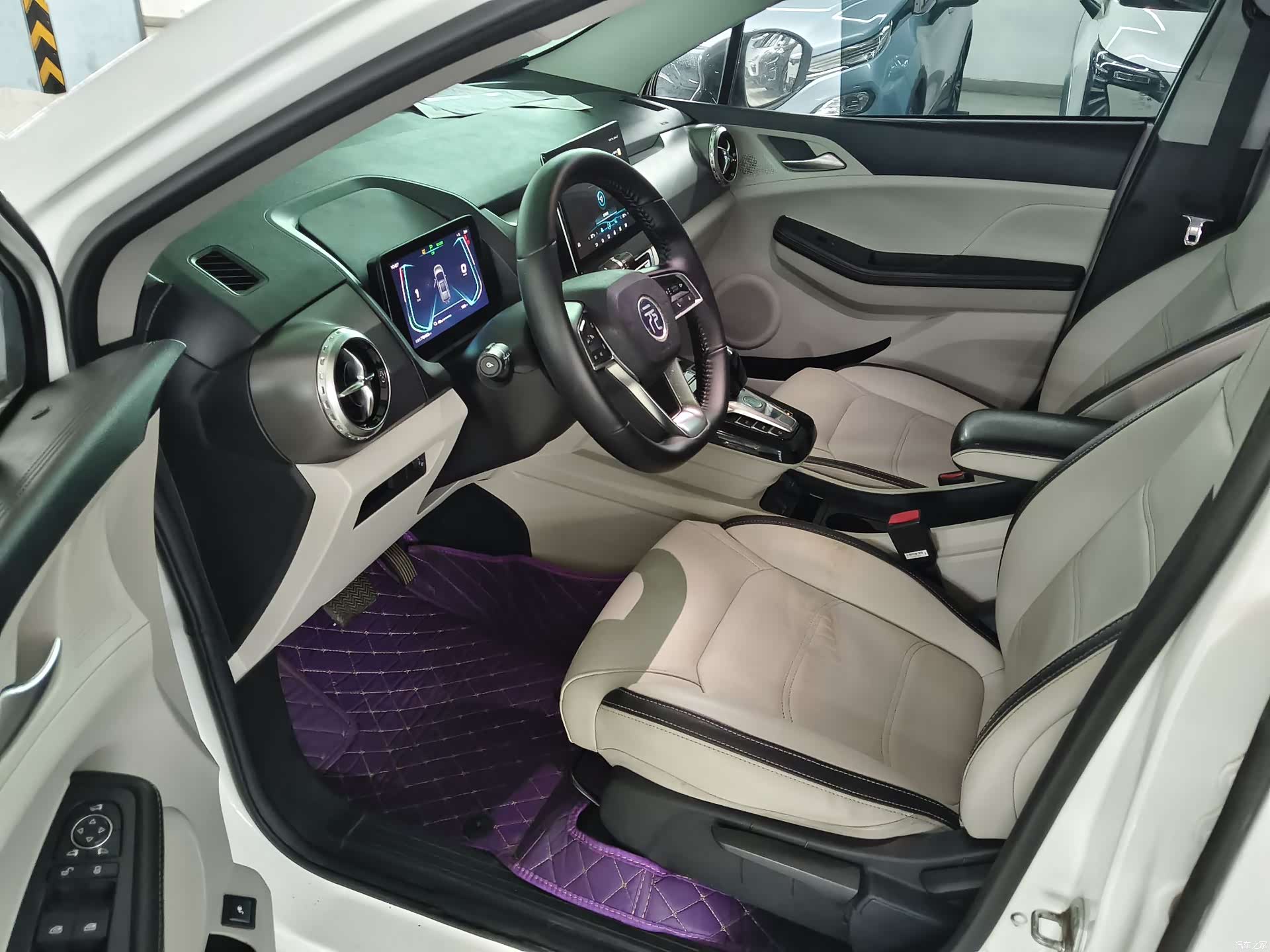 BYD Yuan, 2022 13