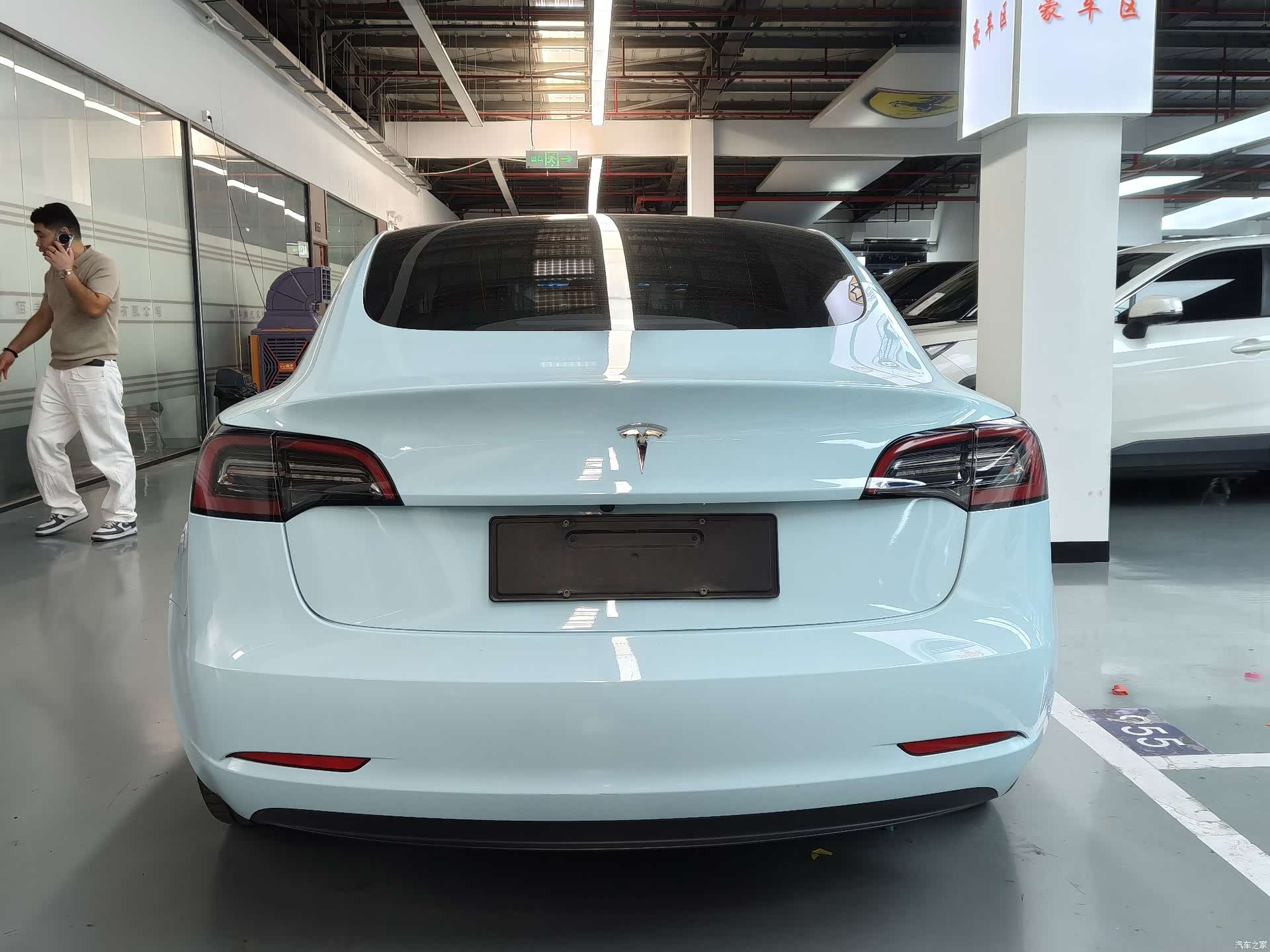 Tesla Model 3, 2022 15