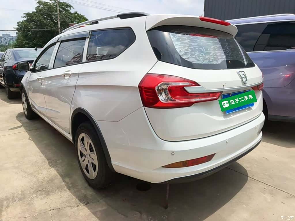 Wuling 310W, 2021 все фото