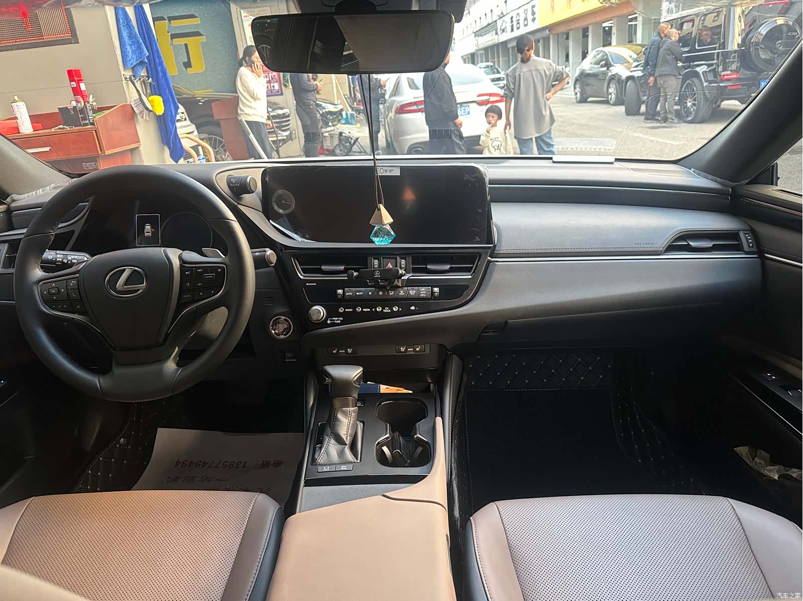 Lexus ES, 2024 7