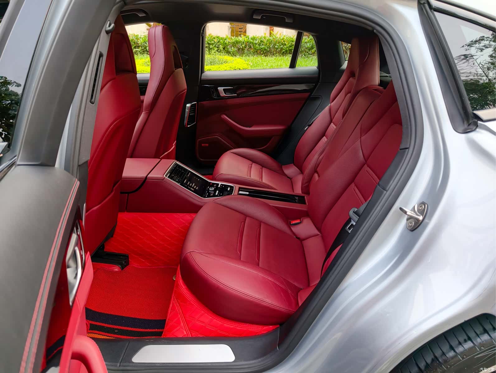 Porsche Panamera, 2018 12