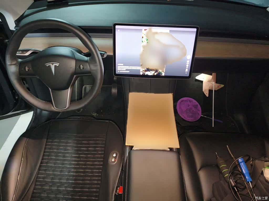 Tesla Model Y, 2021 13