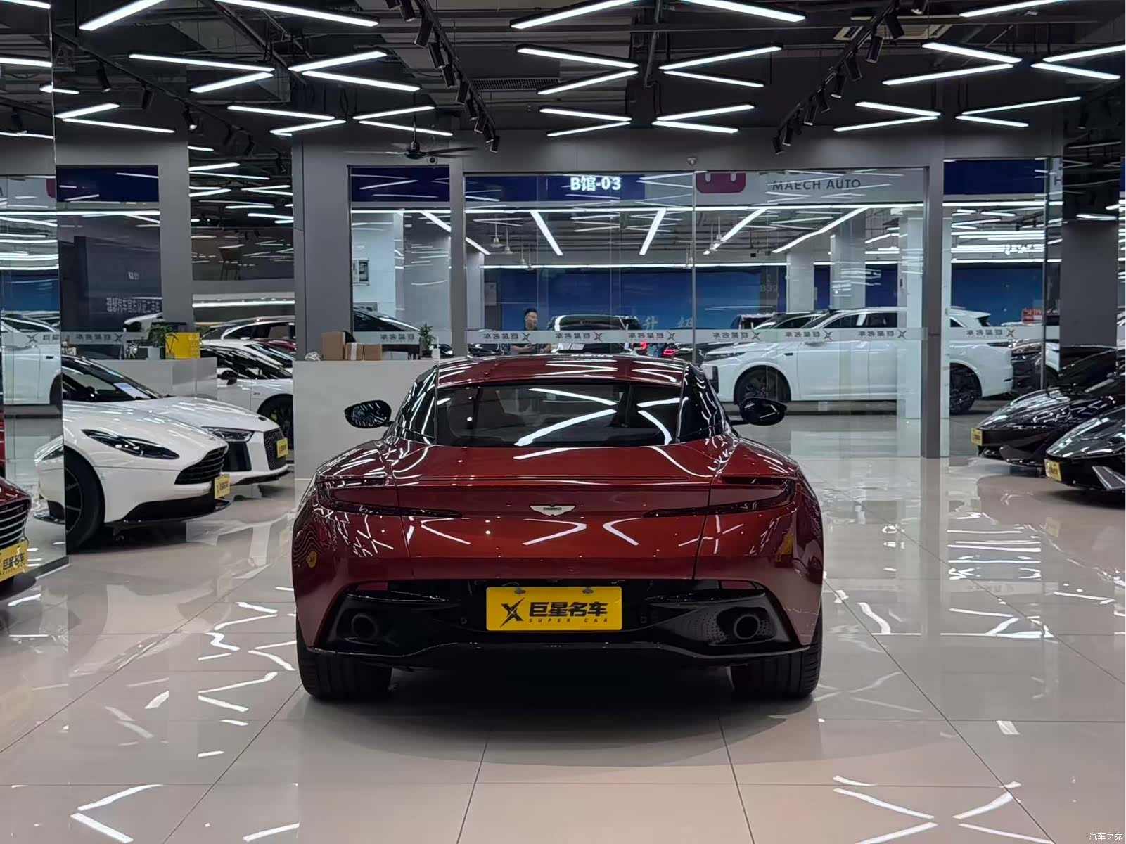Aston Martin DB11, 2017 8