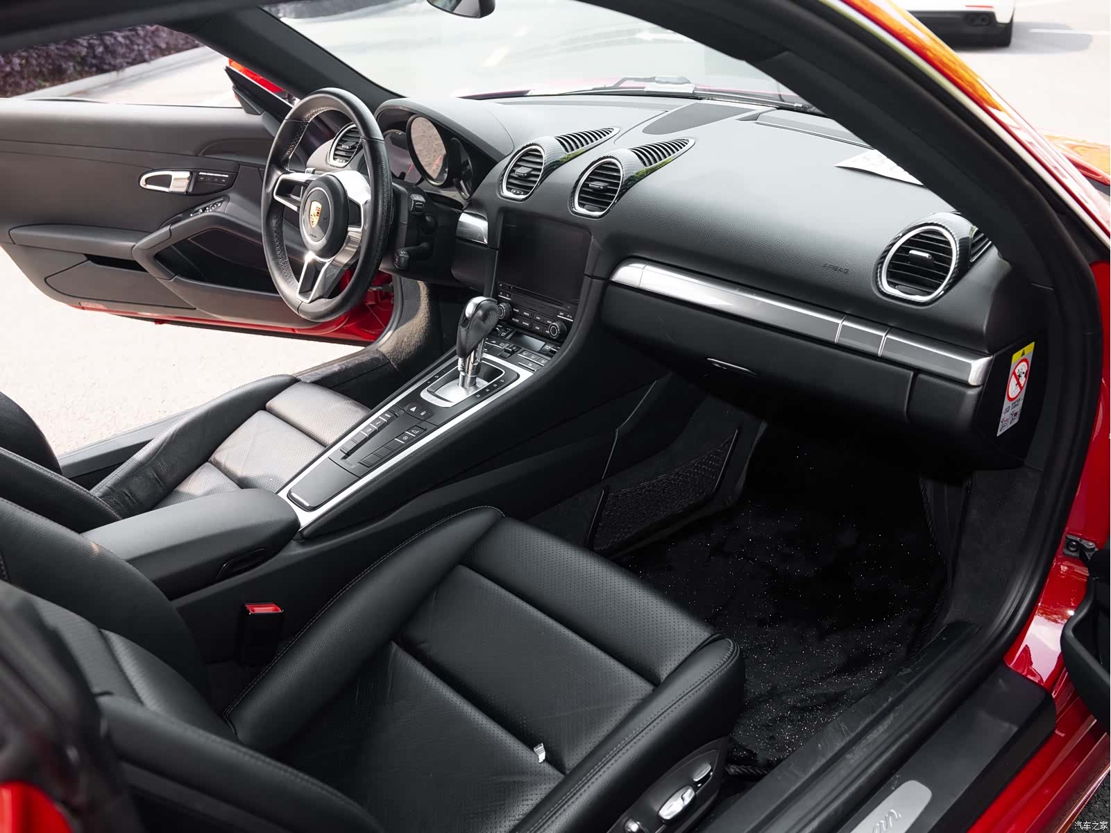 Porsche Cayman, 2017 7
