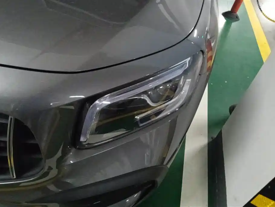 Mercedes-Benz GLB AMG