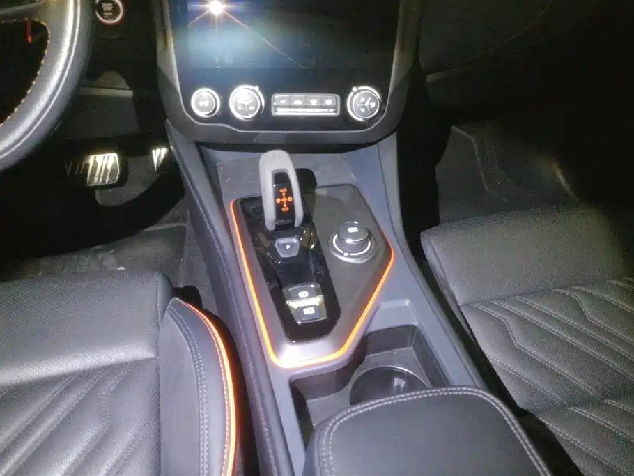 Lynk & Co 02 Hatchback