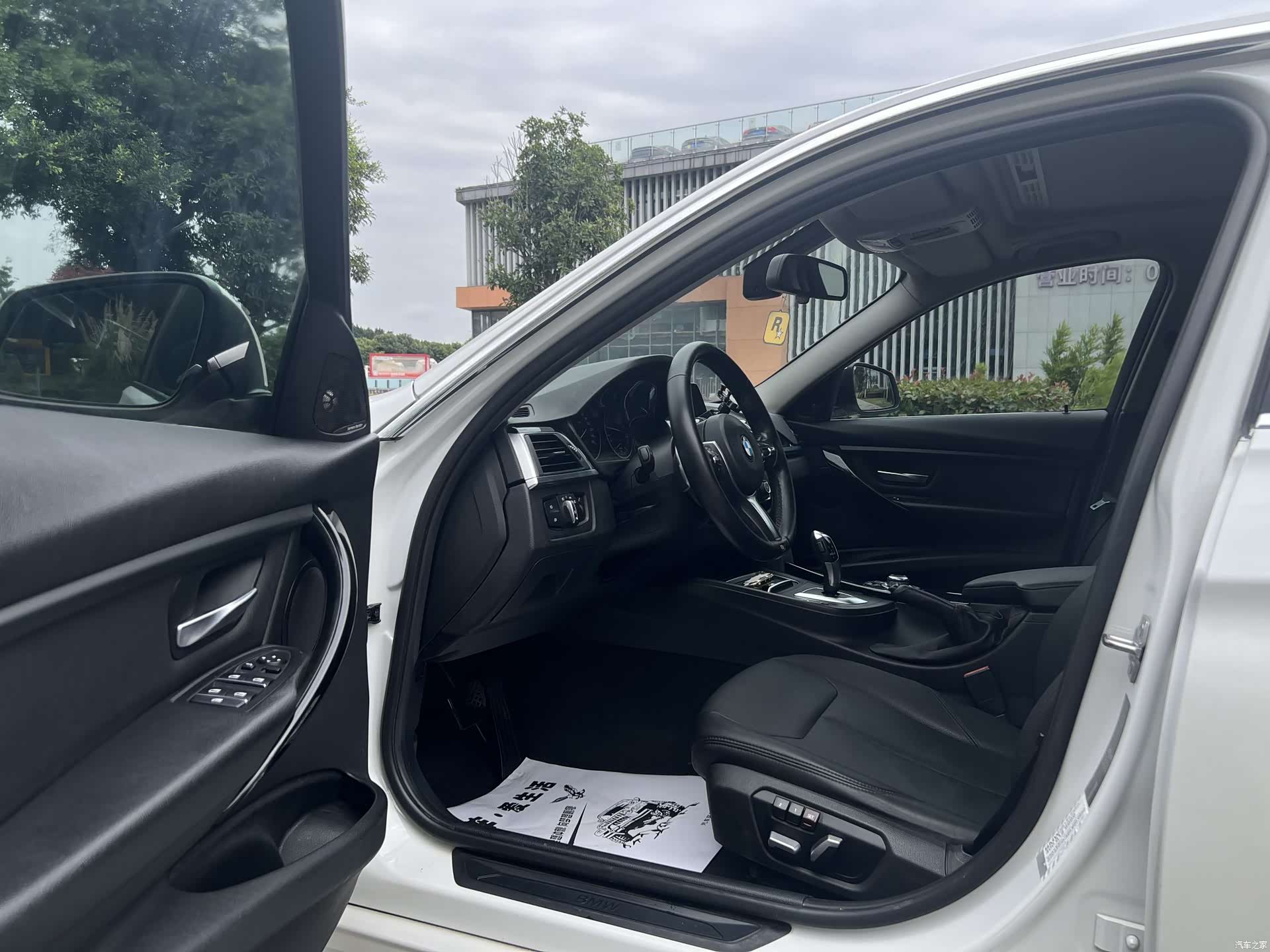 BMW 3 Series, 2016 все фото
