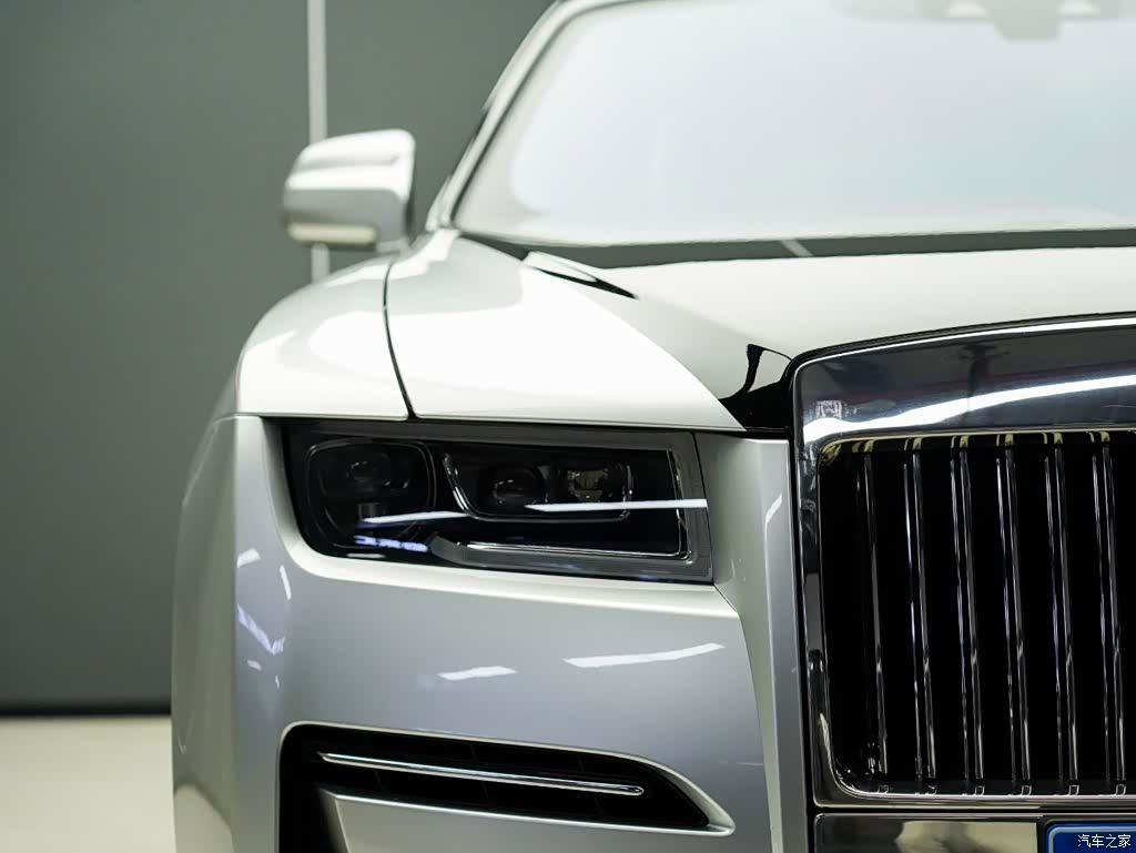 Rolls-Royce Ghost, 2023 30