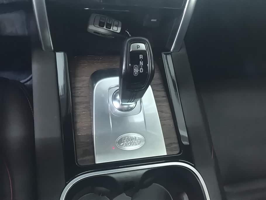 Land Rover Discover sports