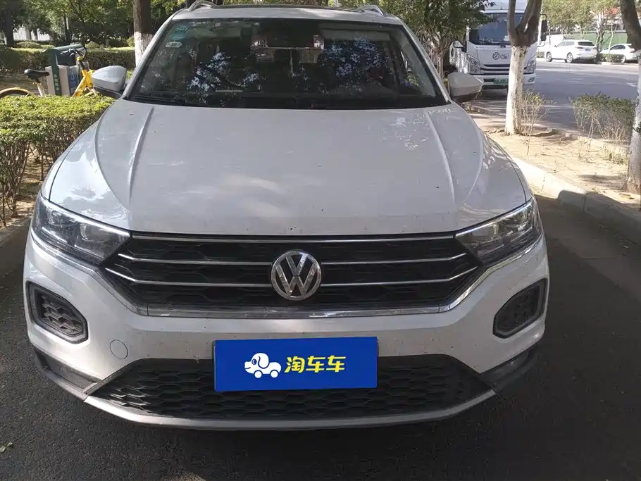 Volkswagen T-ROC exploring Songs