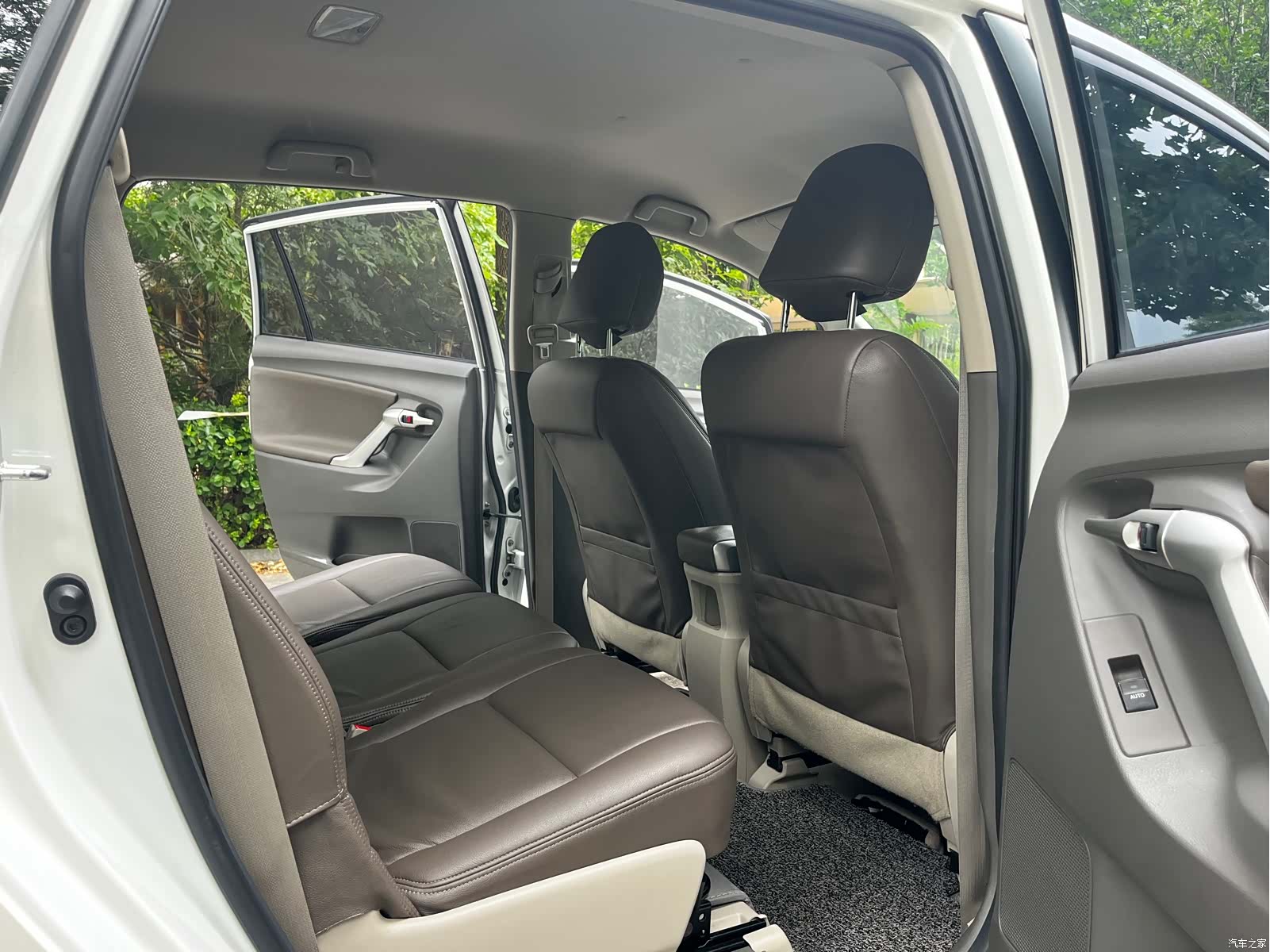 Toyota 180E, 2016 11