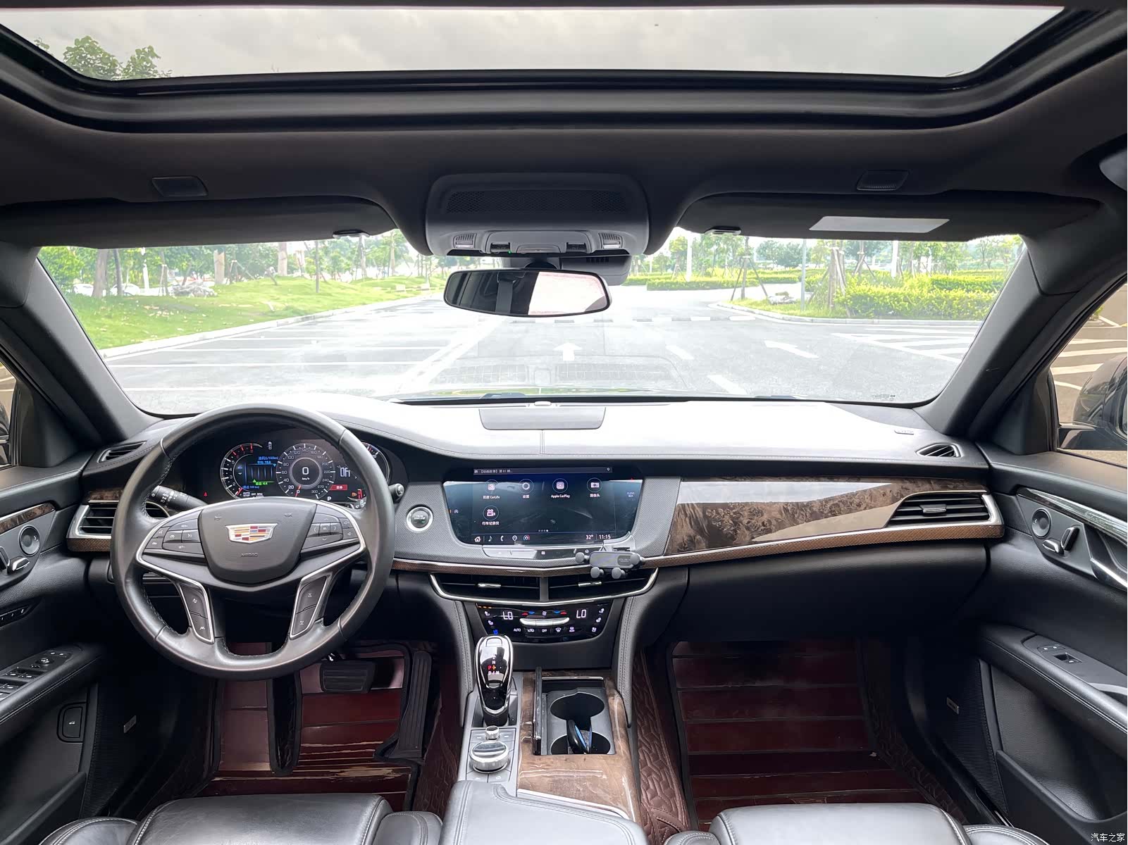 Cadillac CT6, 2021 все фото