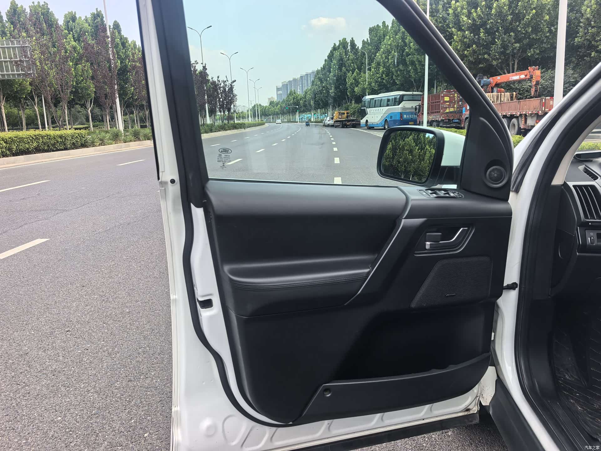Land Rover SD4, 2014 11