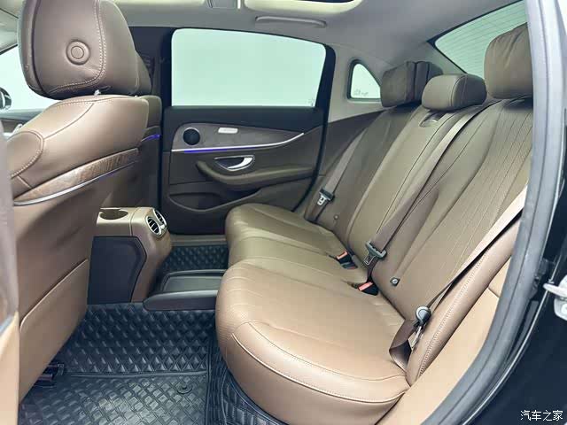 Mercedes-Benz E-Class, 2019 11