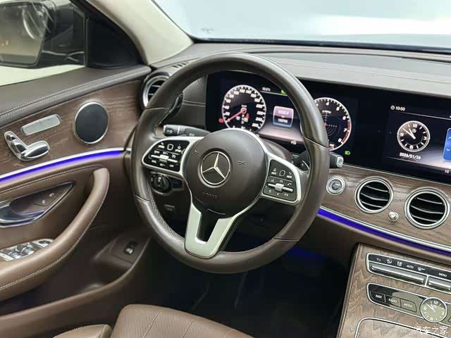 Mercedes-Benz E-Class, 2019 13