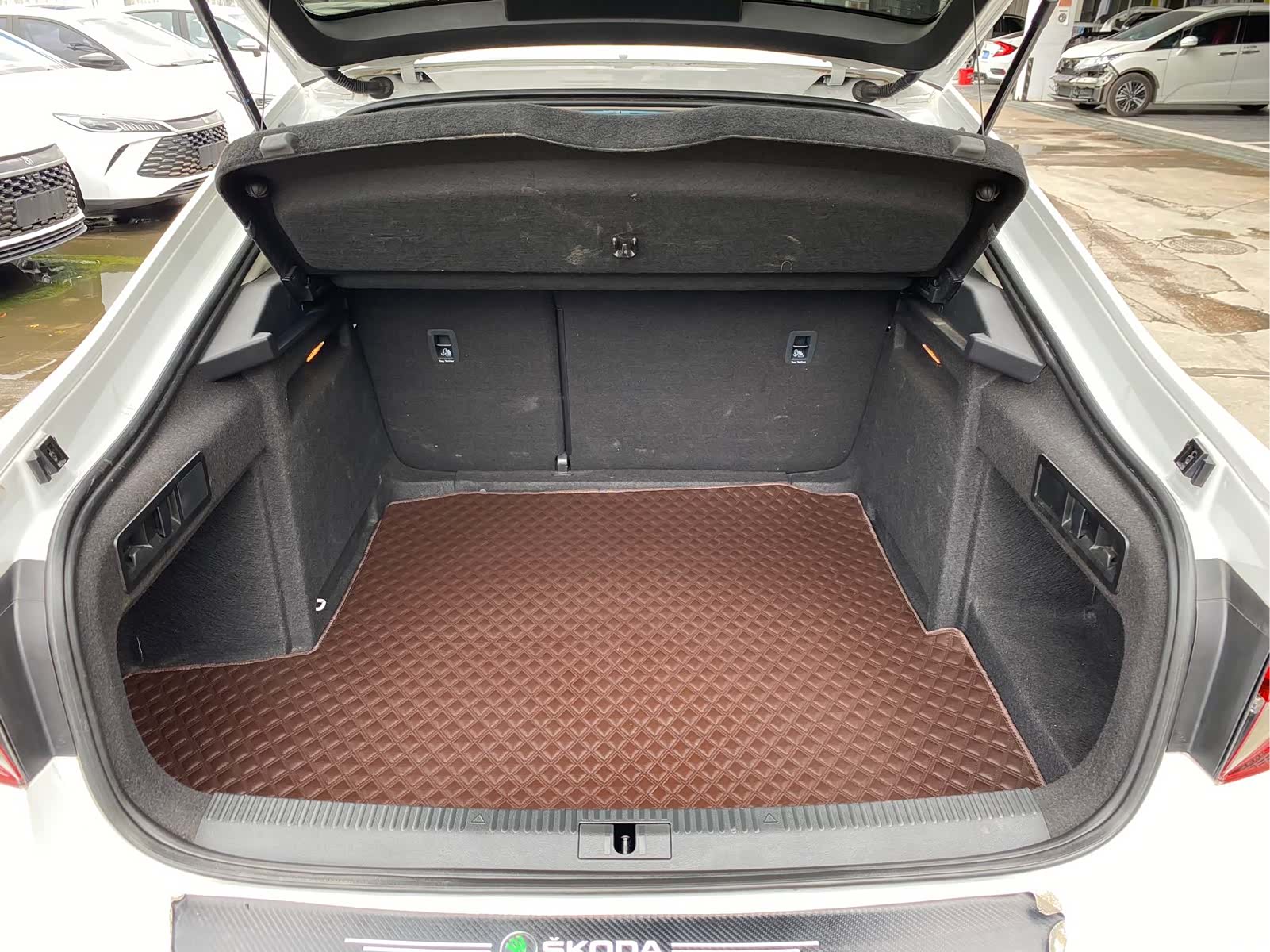 Skoda Superb, 2022 19