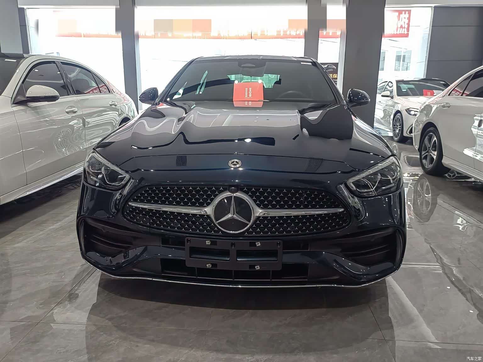 Mercedes-Benz C-Class, 2024 3