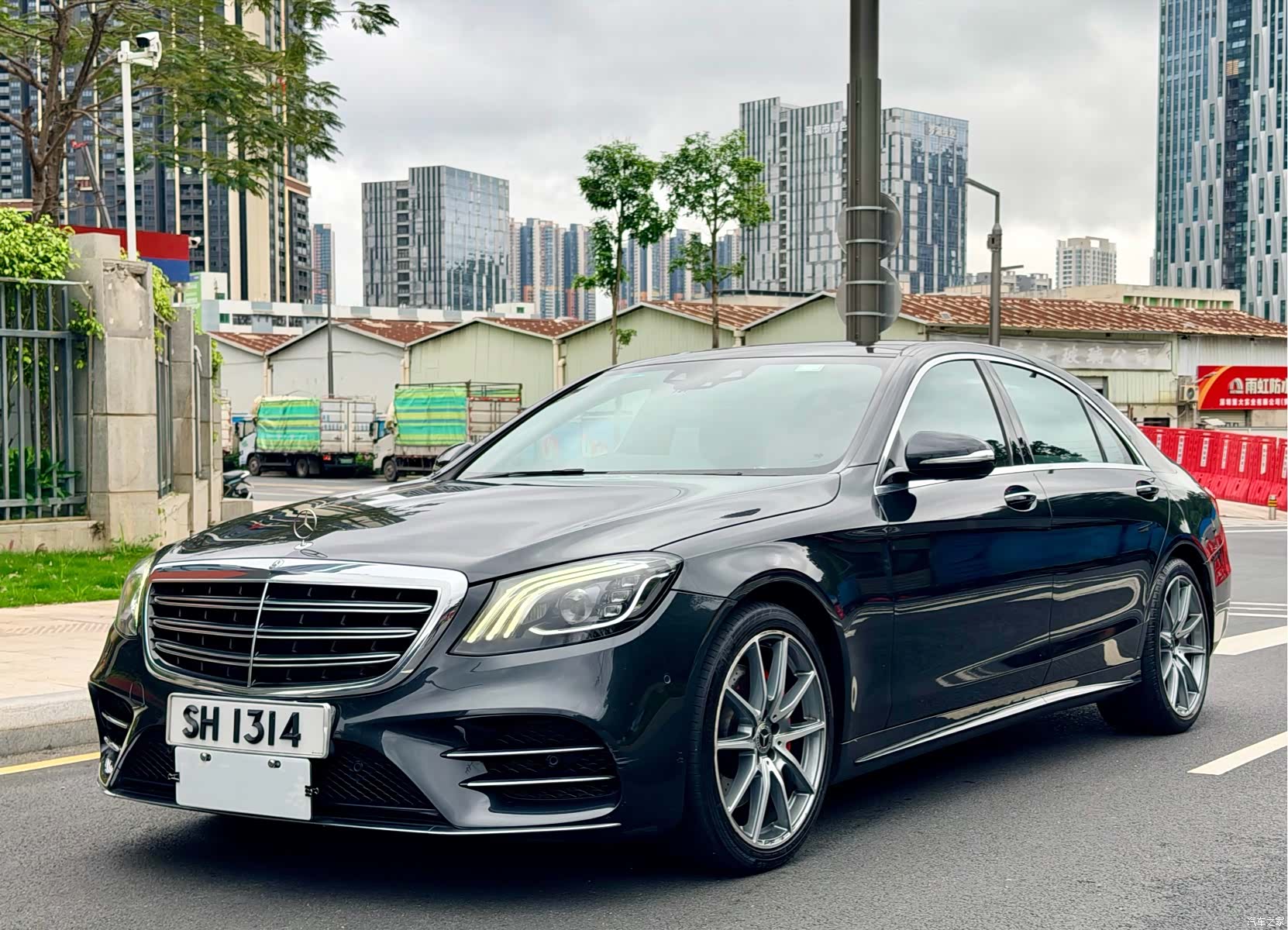 Mercedes-Benz S-Class, 2018 1