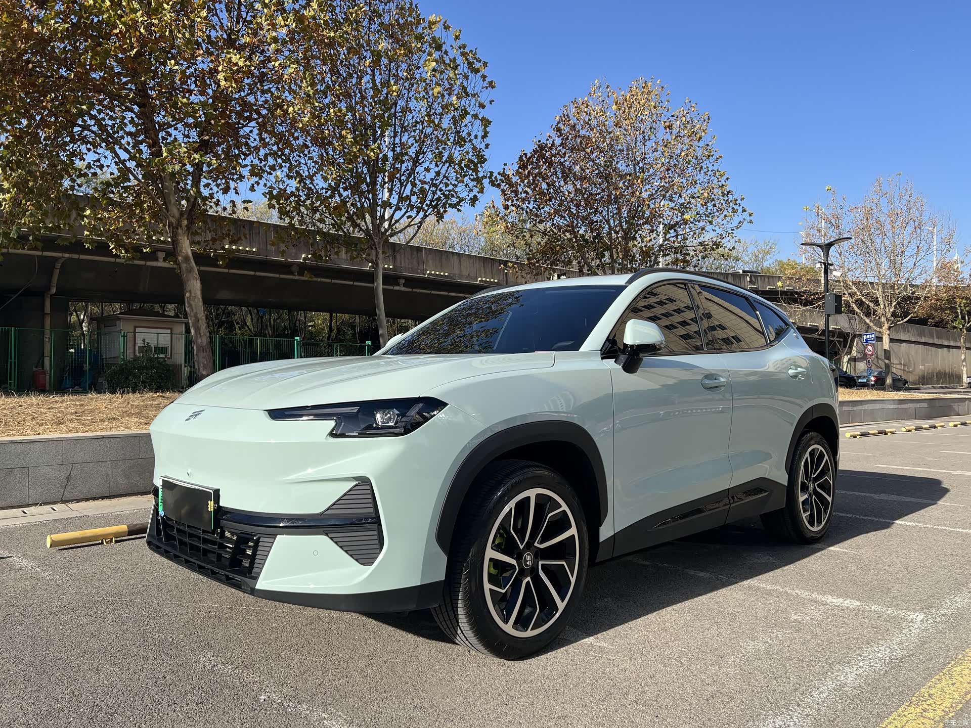Jetour L6, 2025 1