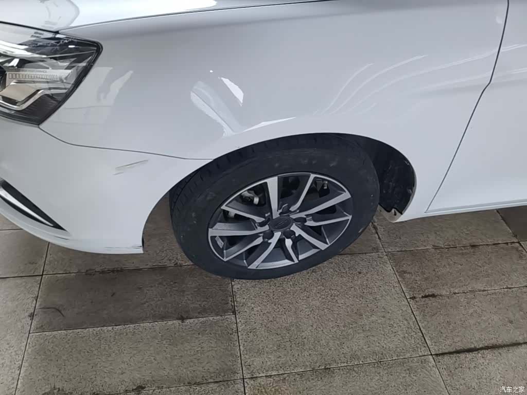 Geely Emgrand, 2020 23