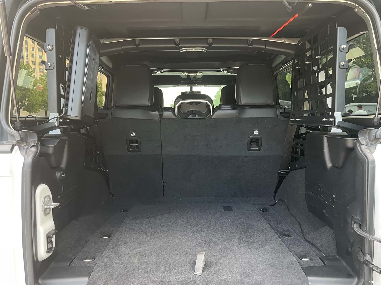 Jeep Wrangler, 2020 9