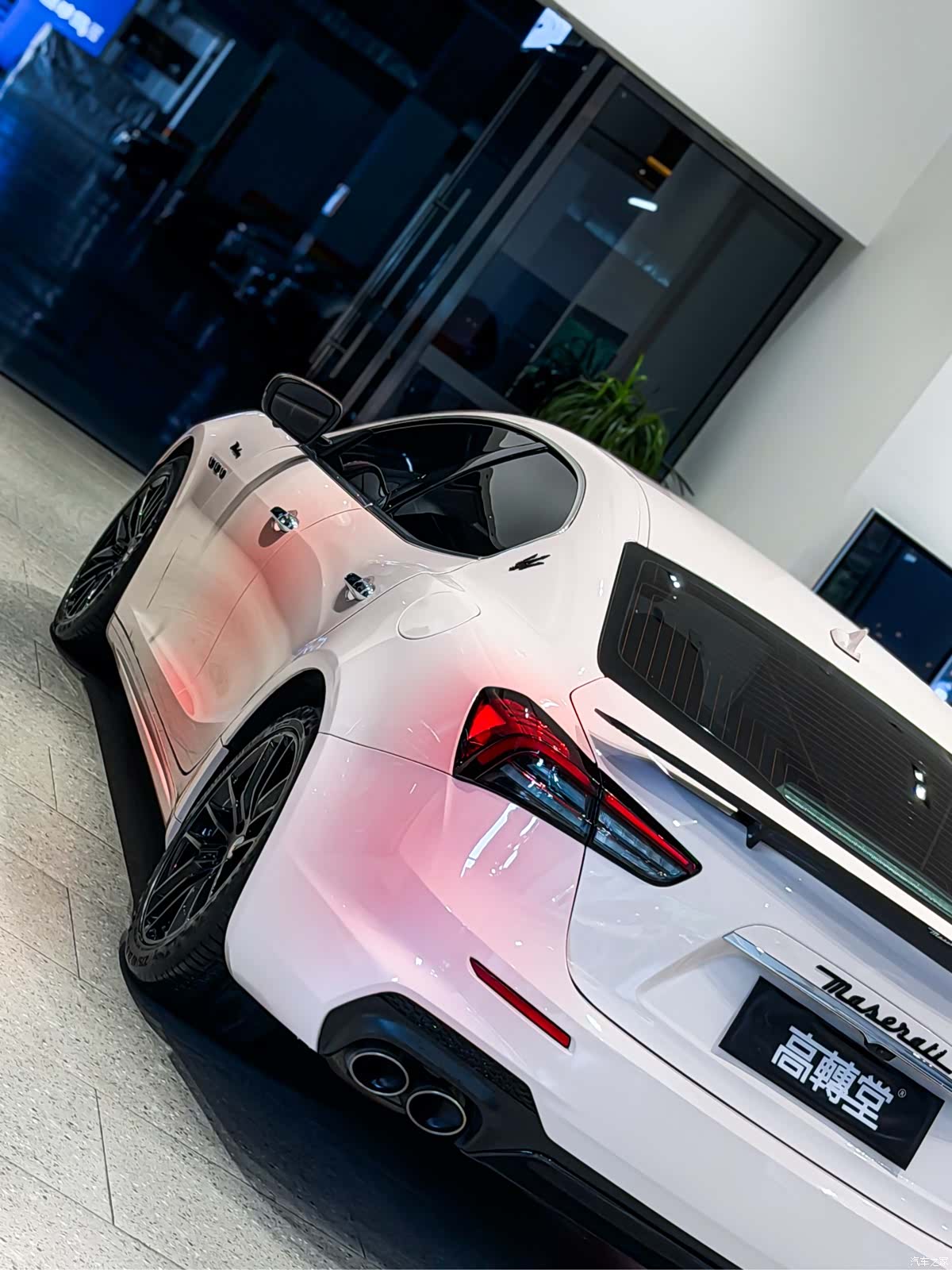 Maserati Ghibli, 2023 18