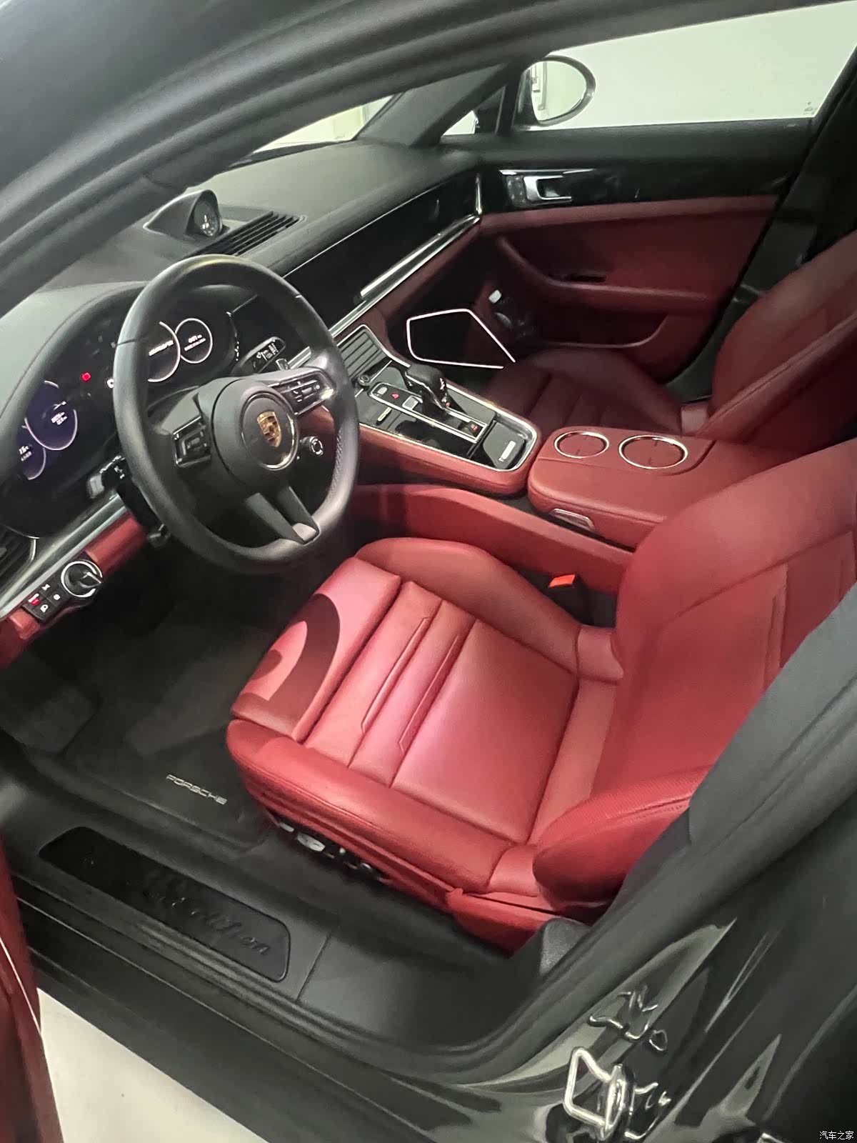 Porsche Panamera, 2023 4
