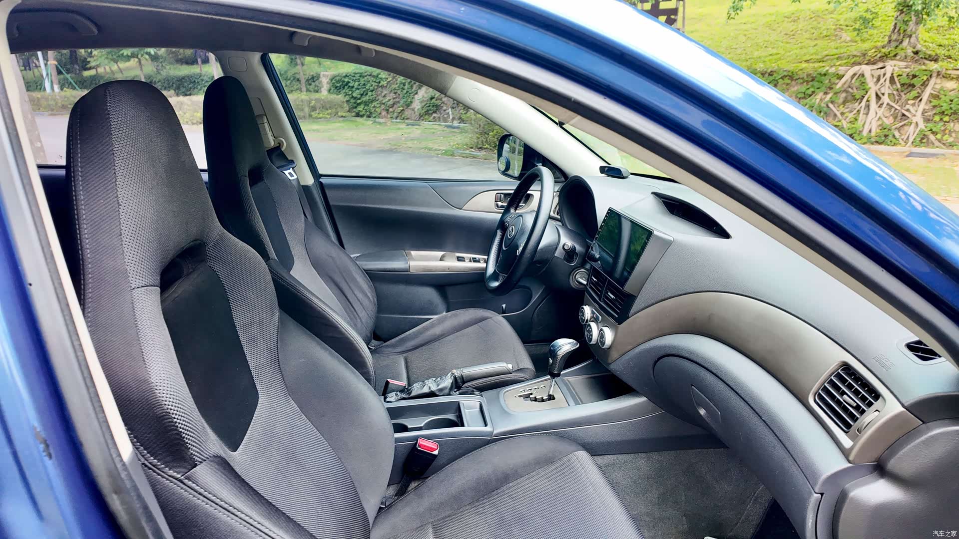 Subaru 2.0R, 2009 32