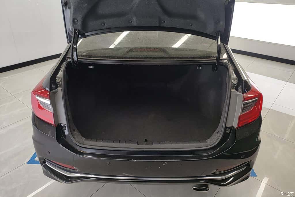 Honda Crider, 2017 4