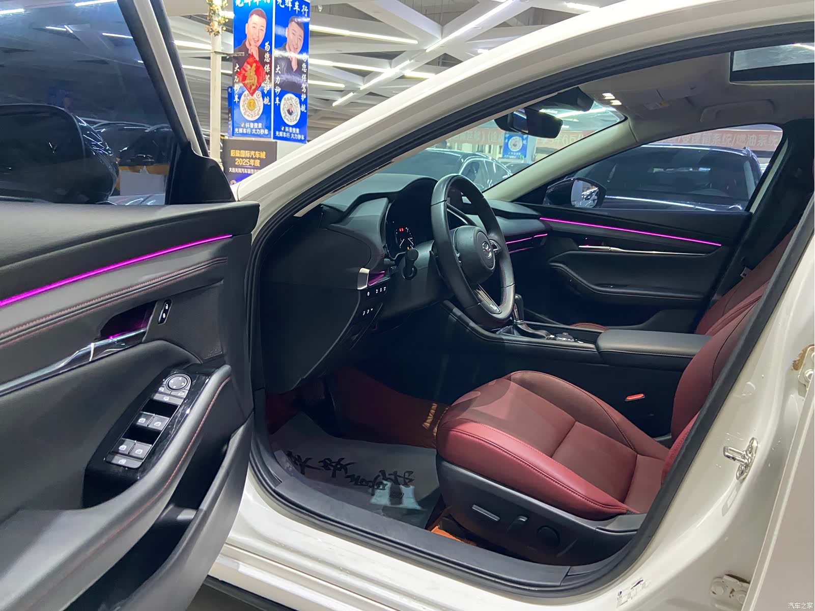 Mazda Mazda3, 2023 7