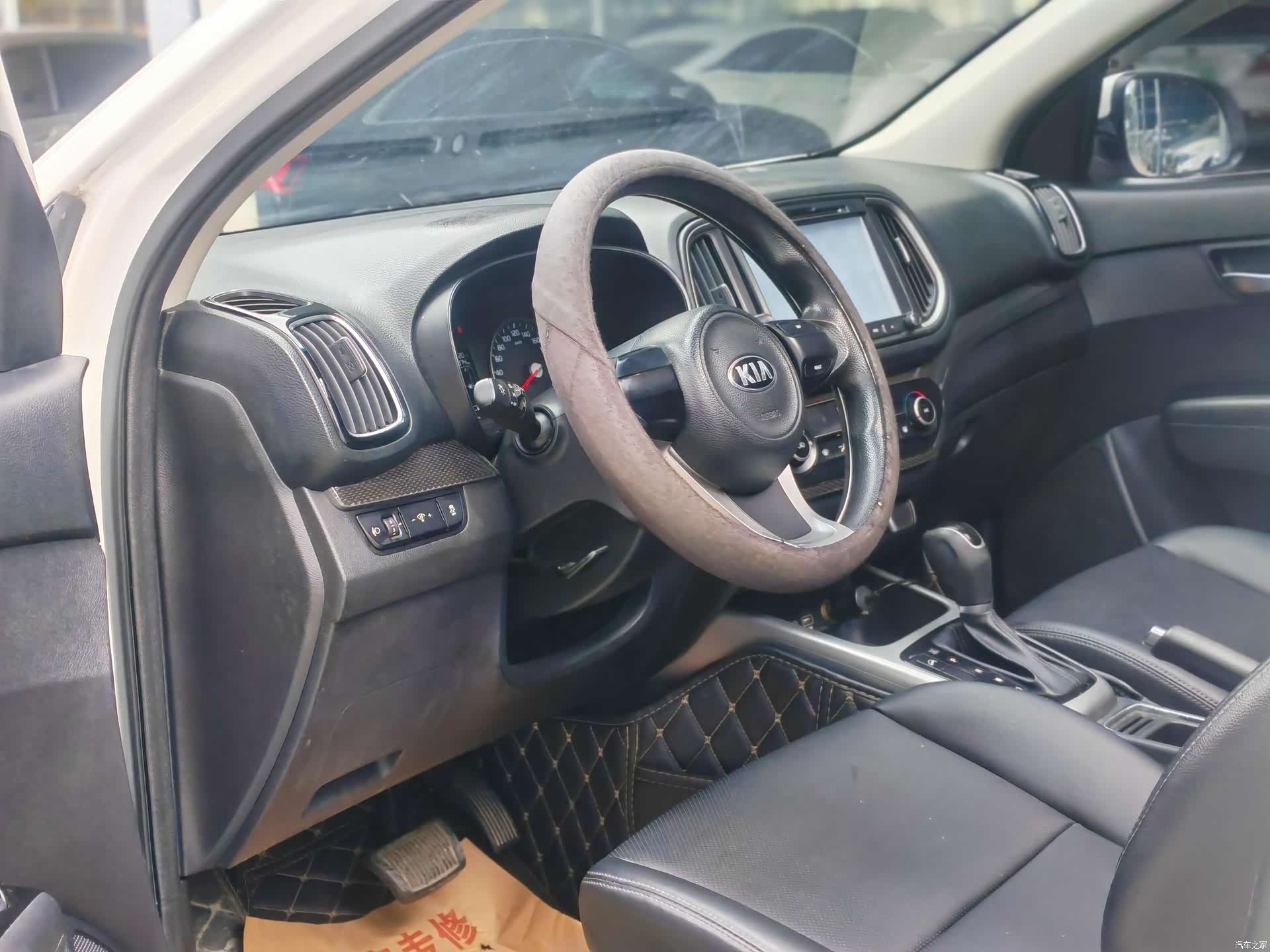 Kia KX3, 2016 7