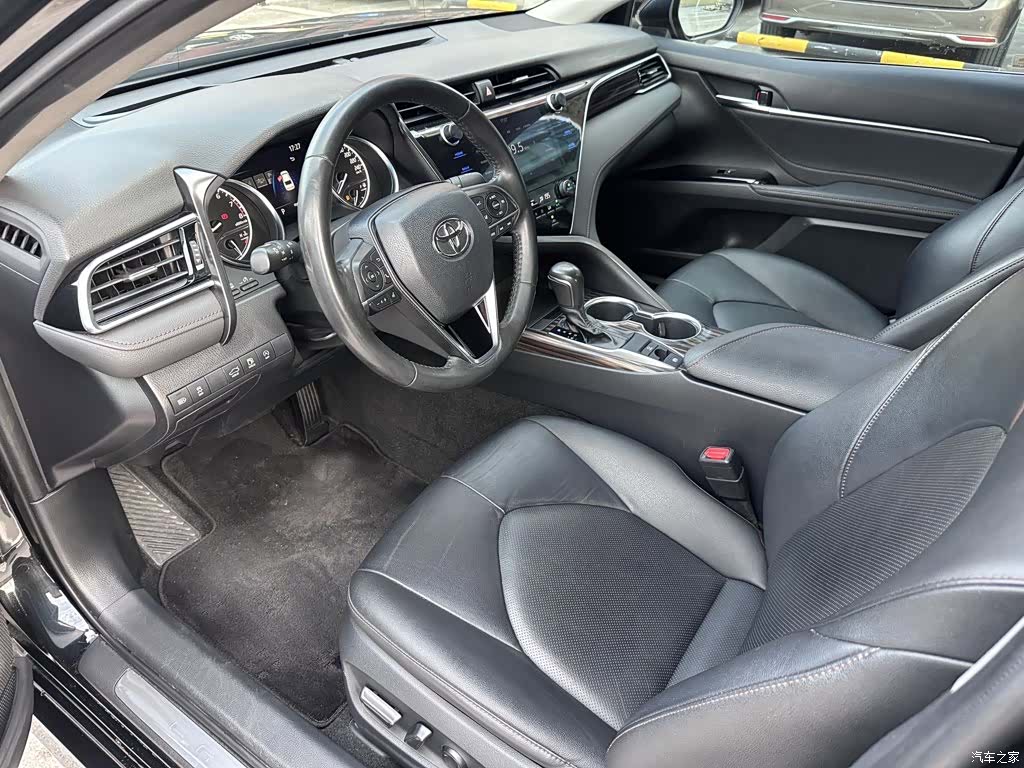 Toyota Camry, 2020 4