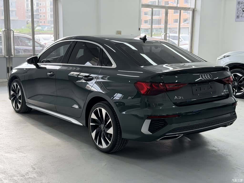 Audi A3, 2022 все фото