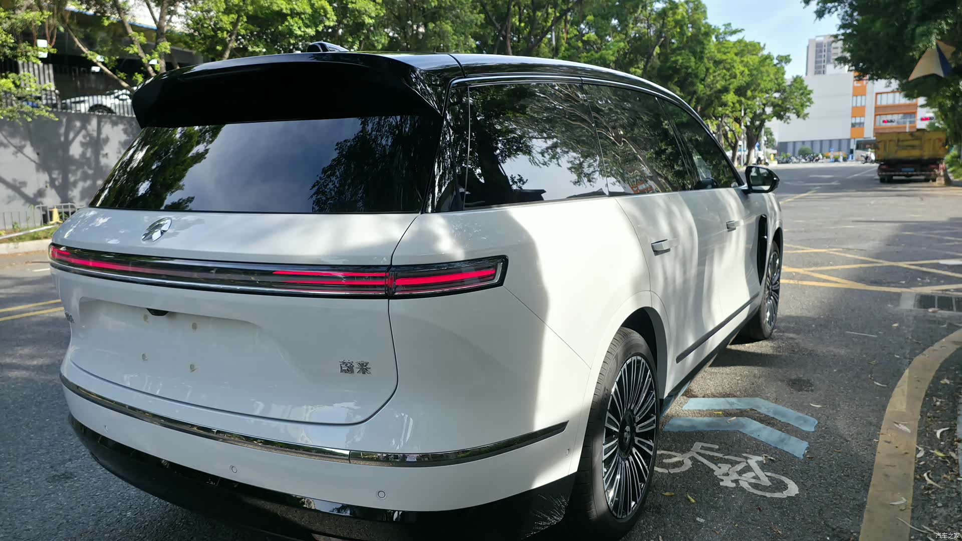 NIO ES8, 2026 11