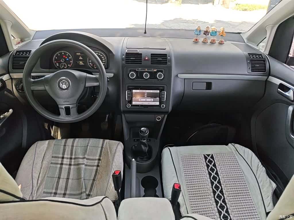 Volkswagen 5, 2014 10