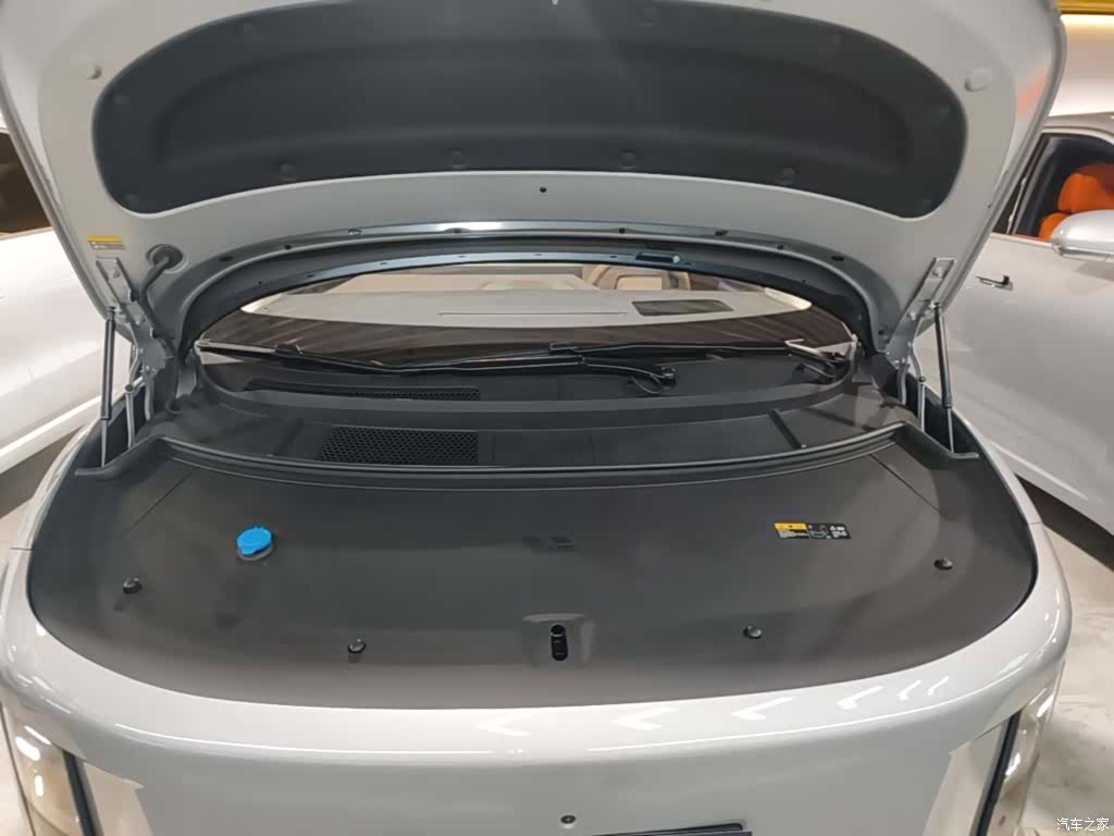 Li Auto i8, 2026 20