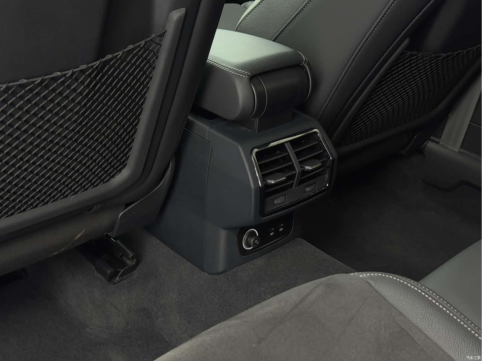 Audi Q3, 2022 14