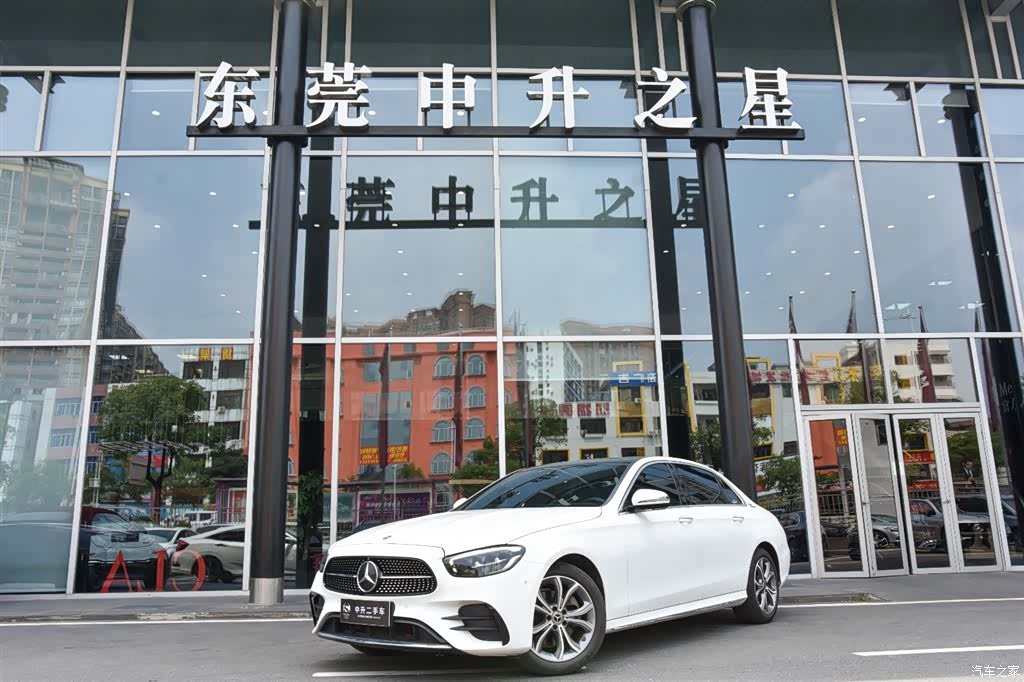 Mercedes-Benz E-Class, 2022 1
