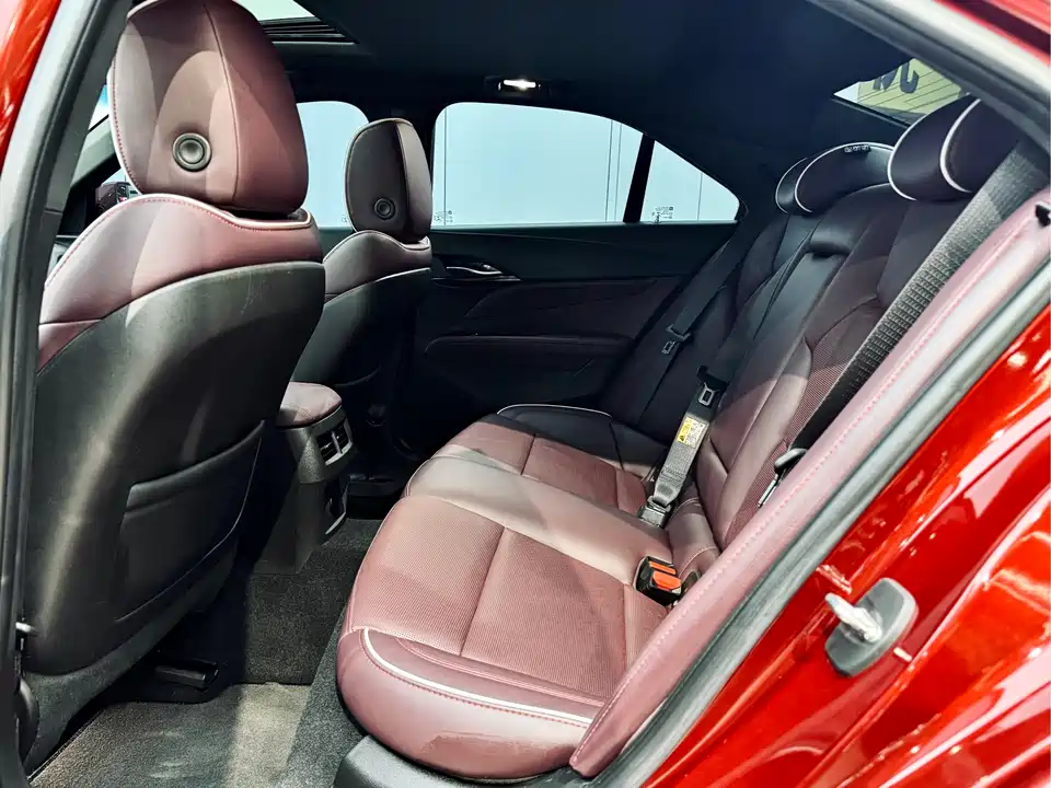 Cadillac CT4
