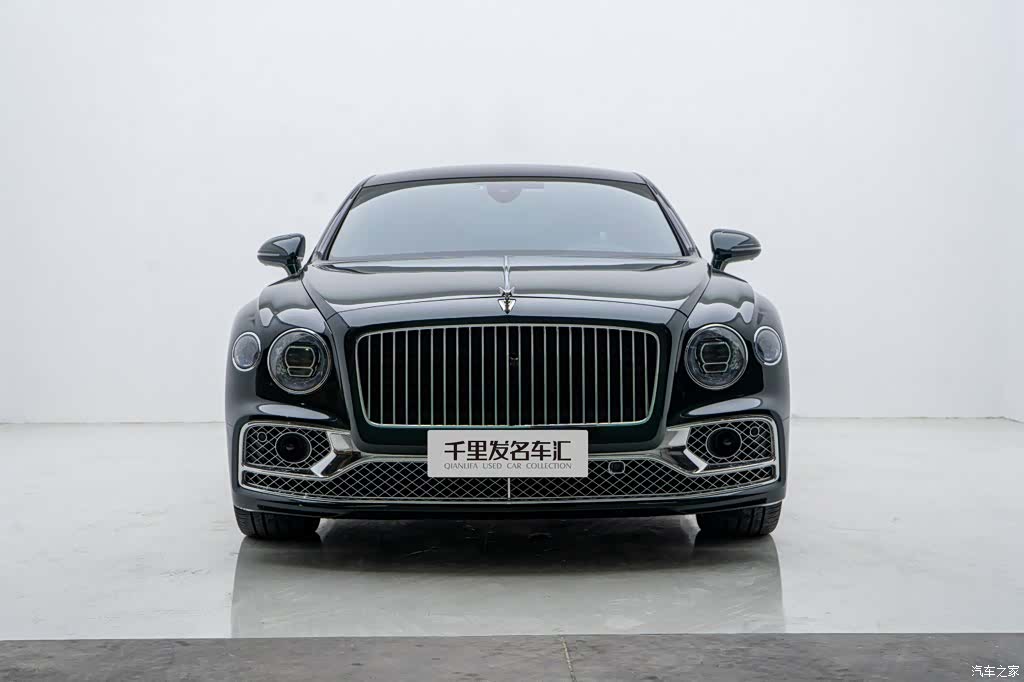 Bentley Flying Spur, 2023 2