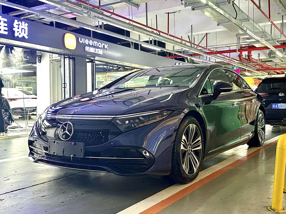 Mercedes-Benz EQS Mercedes-Benz EQS